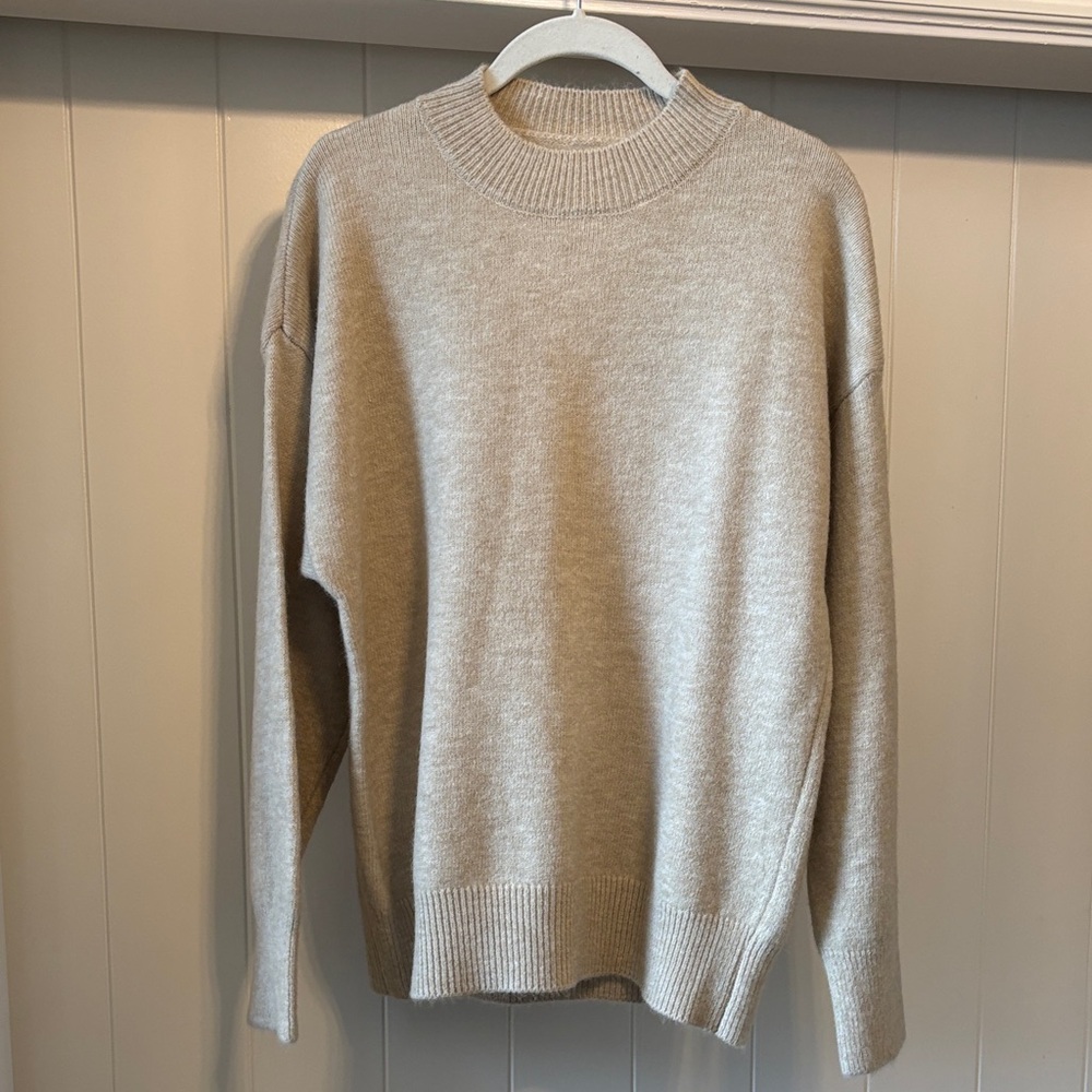 Women’s Cream Color Sweater, Medium
